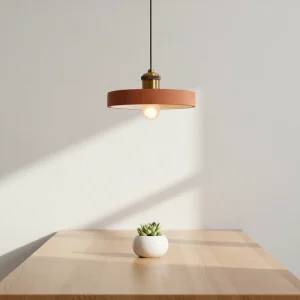Moderne pendellampe i metall – GlowMora