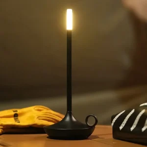 Unik og luksuriøs kandelaberlampe – LuxeCandle